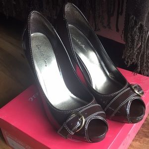 Brown open toe heals